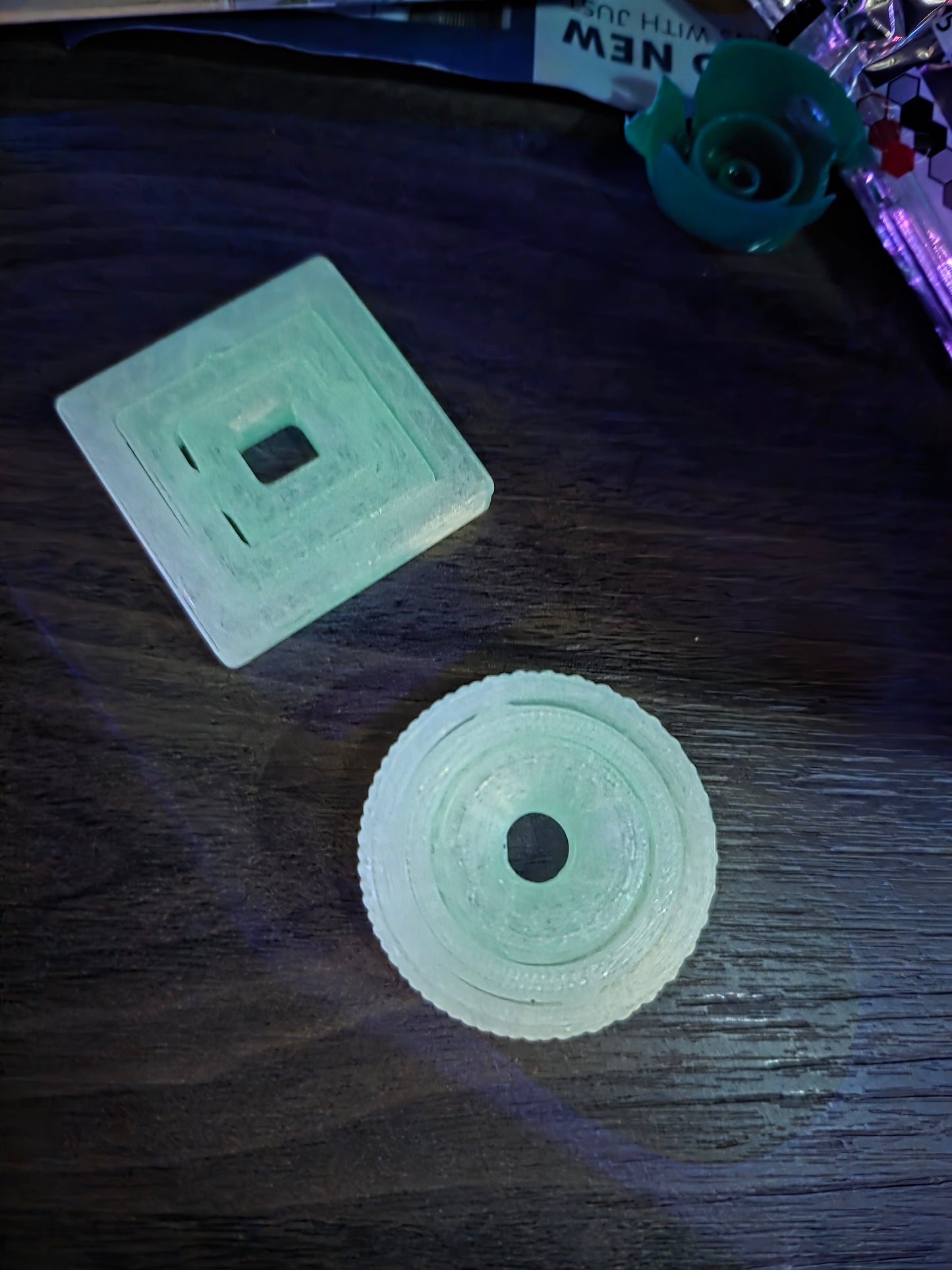 3dFidgets GLOW IN THE DARK Halloween Gyro's