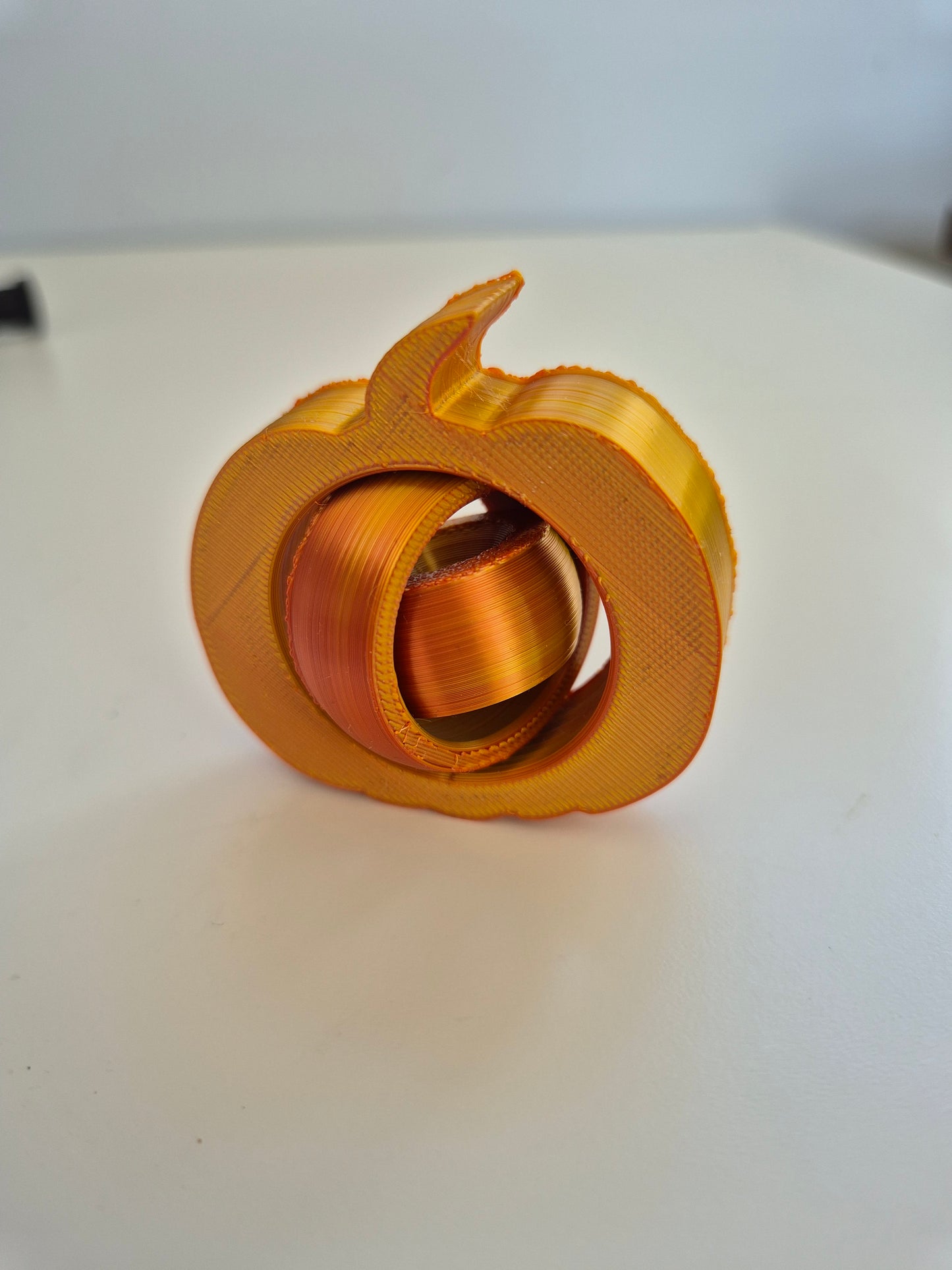 3dFidgets Halloween themed Pumpkin Gyro