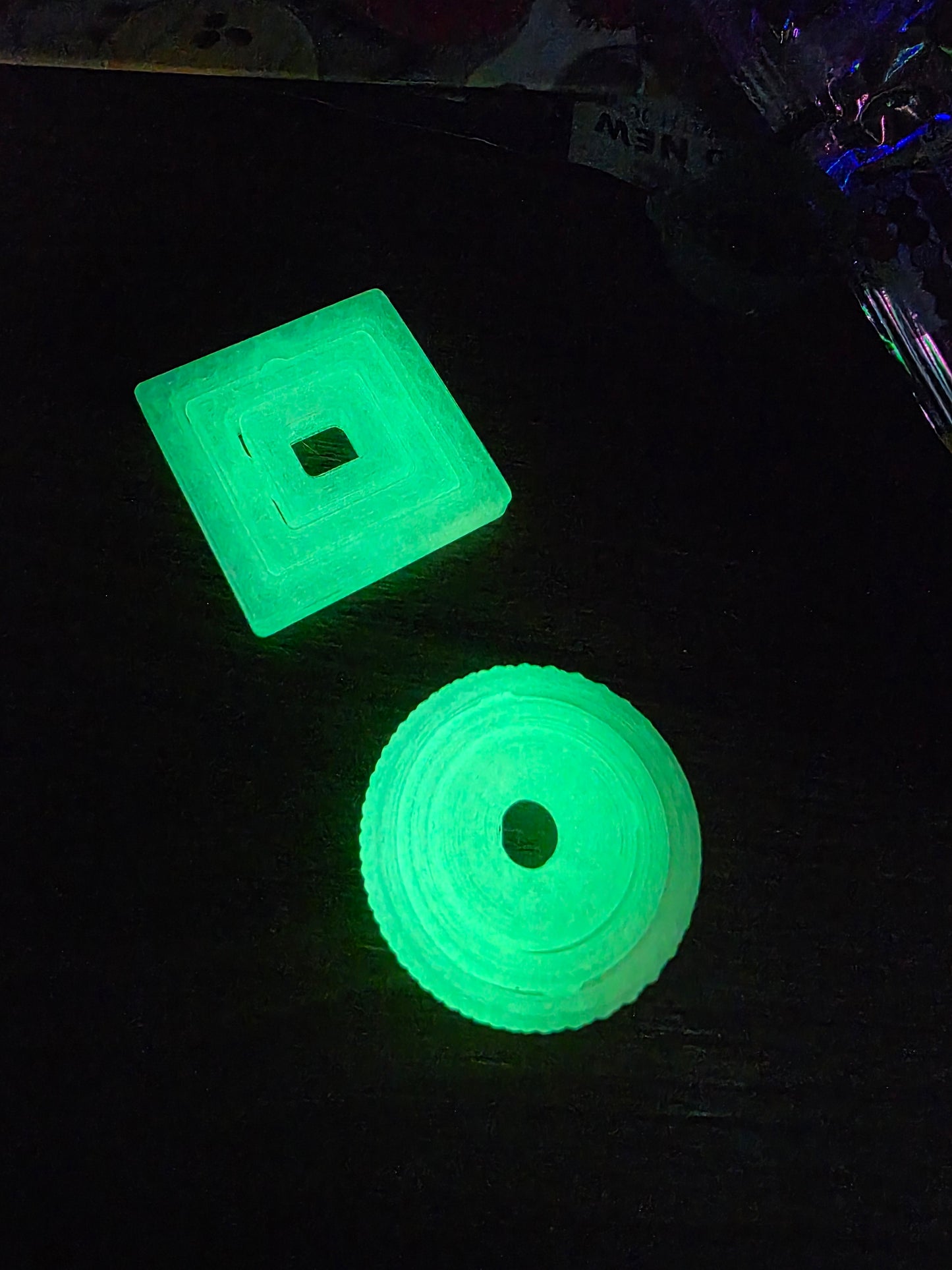 3dFidgets GLOW IN THE DARK Halloween Gyro's