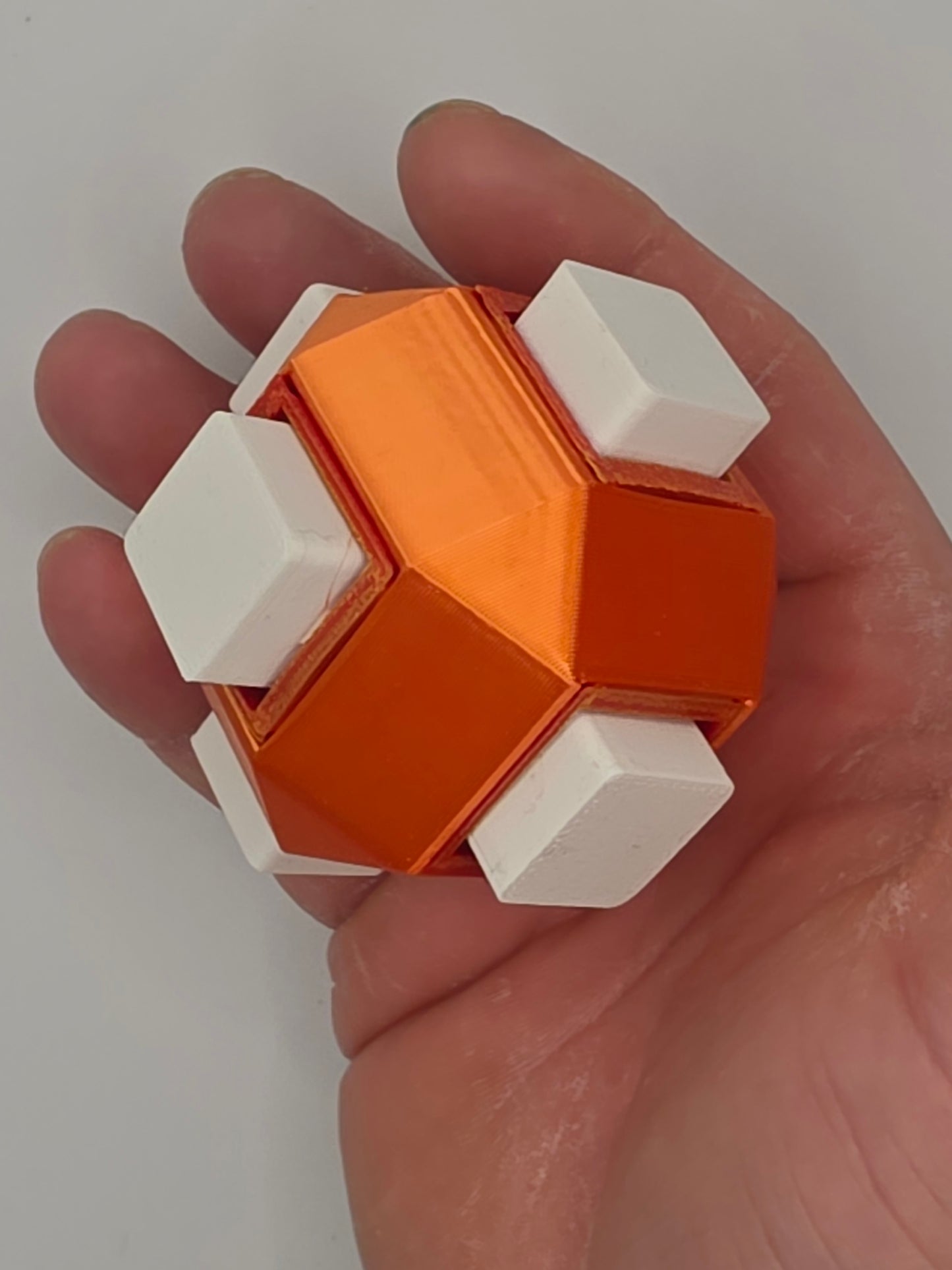 3dFidgets ASMR Click-a-sphere - Clicky Buttons with Real Mechanical Switches in Vibrant Colours for Sensory Play