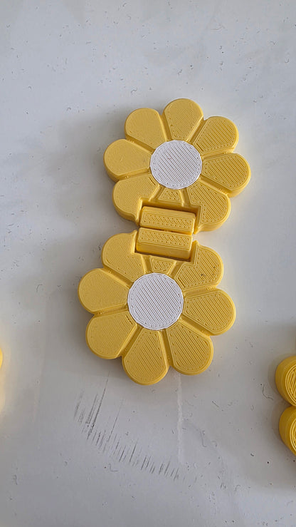 3dFidgets Summer Flower Flip