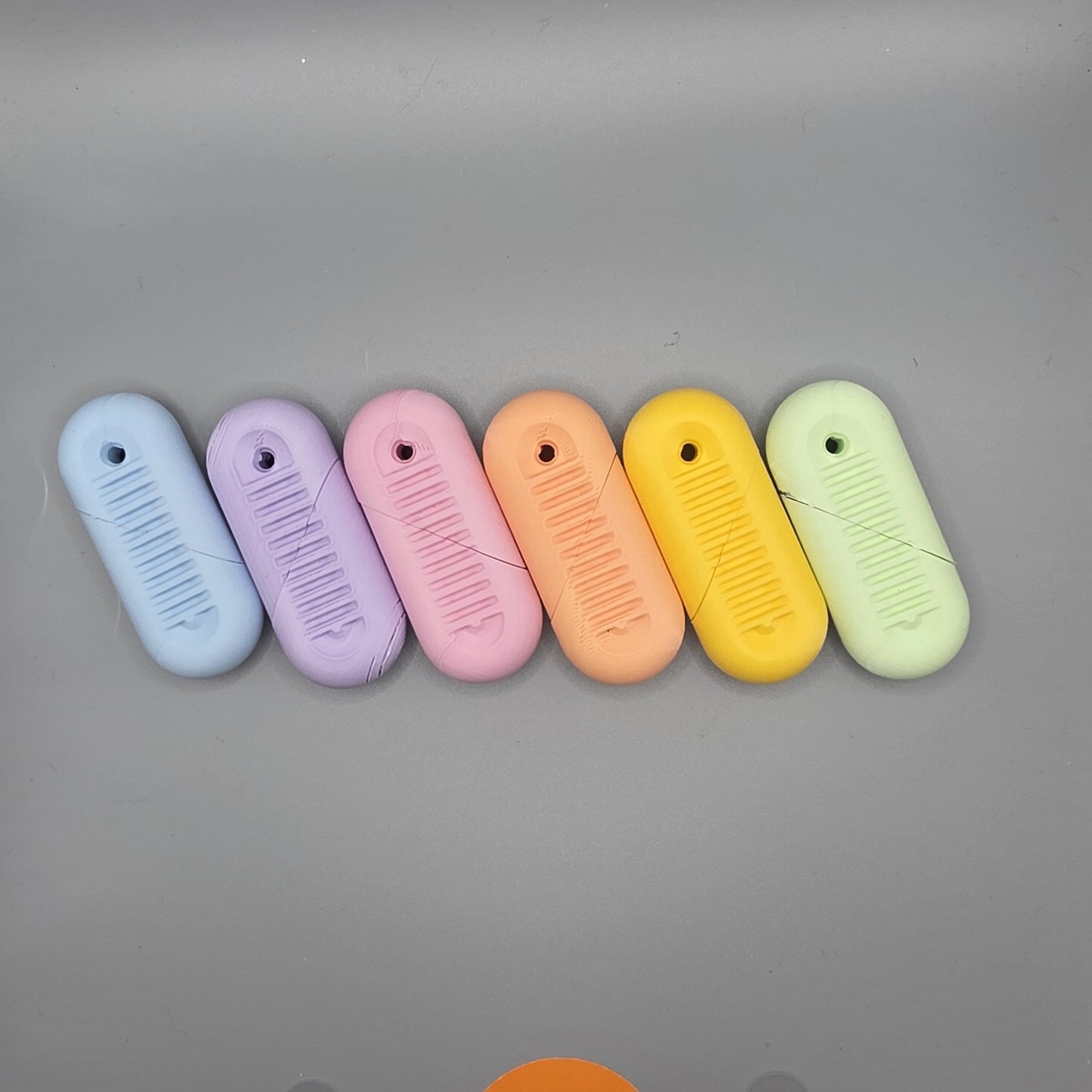 sensit heartSnap - Magnetic snap finger toy in heart shape with textured inside perfect for ADHD, autism and neurodivergent people